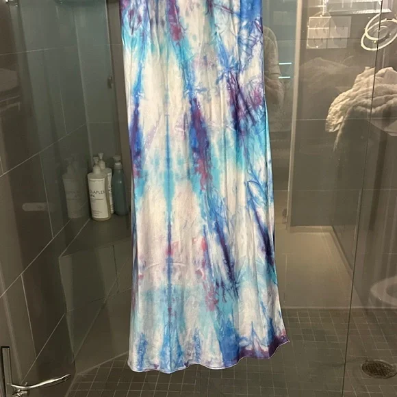 DANNIJO Vivid Tie-Dye Maxi Dress - Blue and White - Picture 3 of 7